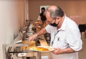 Refeição coletiva e os impactos positivos para as empresas