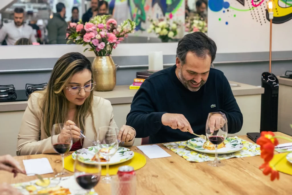 Experimentando os pratos elaborados pelo Chef especialmente para a Nutrinor. 